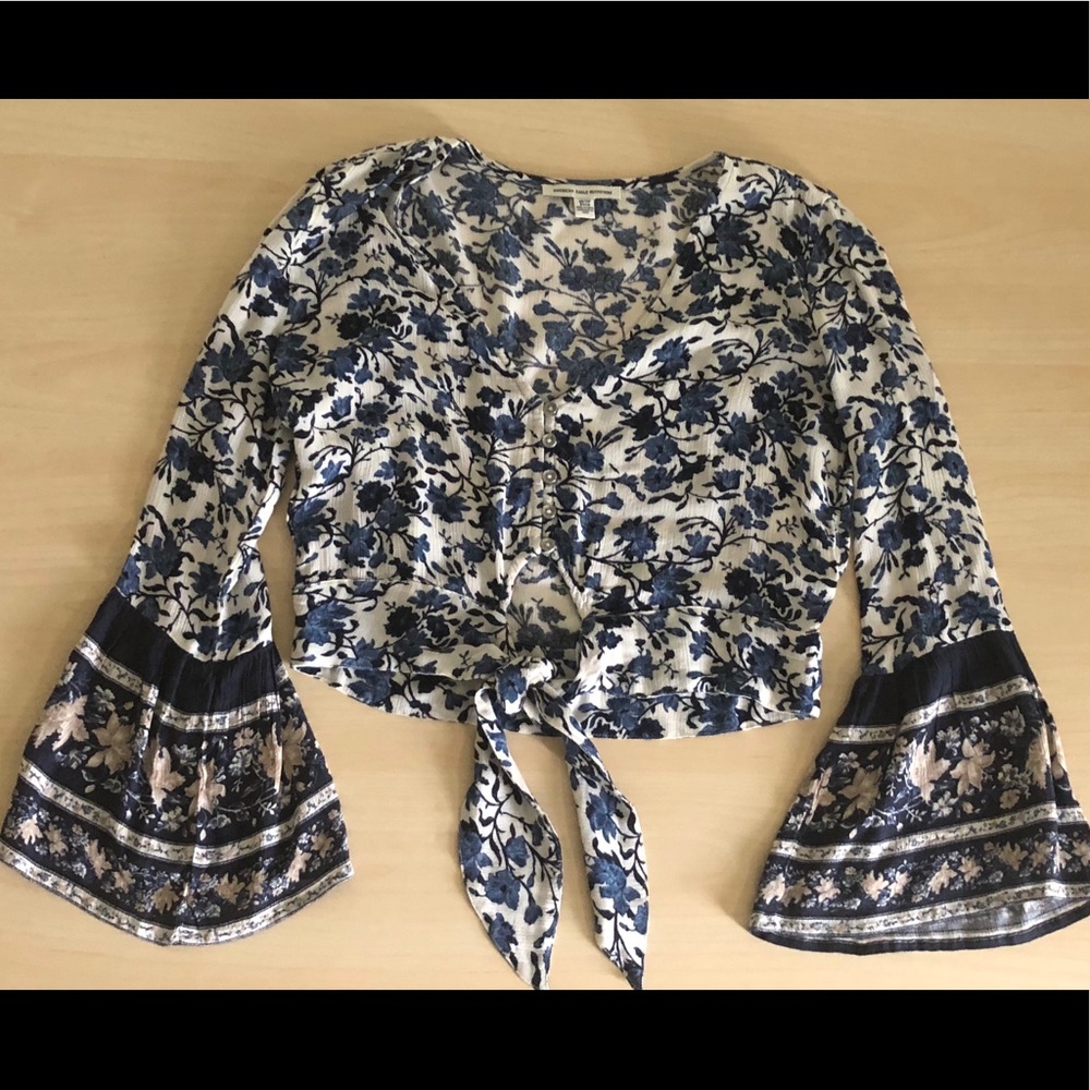 AEO Floral top
